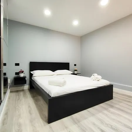 Easylife - Sofia * Como