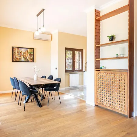 Easylife - Sofia Villa Como