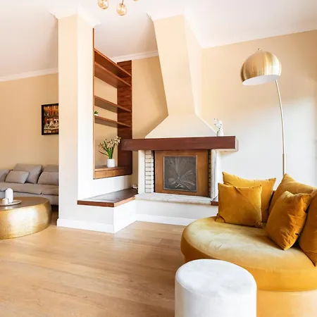 Easylife - Sofia * Como